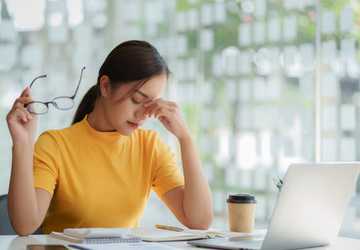 7 Tips for Reducing Eye Strain When Using Computers and Mobile Devices